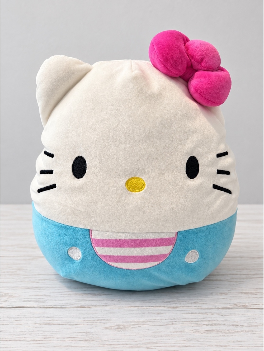 Title: Hello Kitty Squishmallows 13” Sanrio Turquoise & Pink Plush